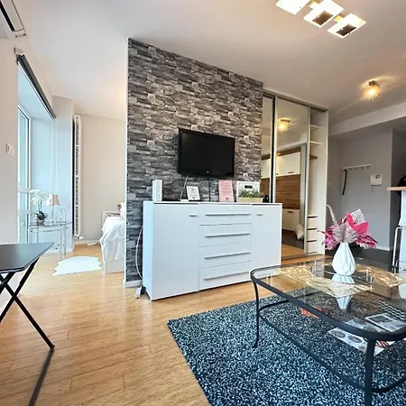 Platinum Towersapartments Parking Apartman *
